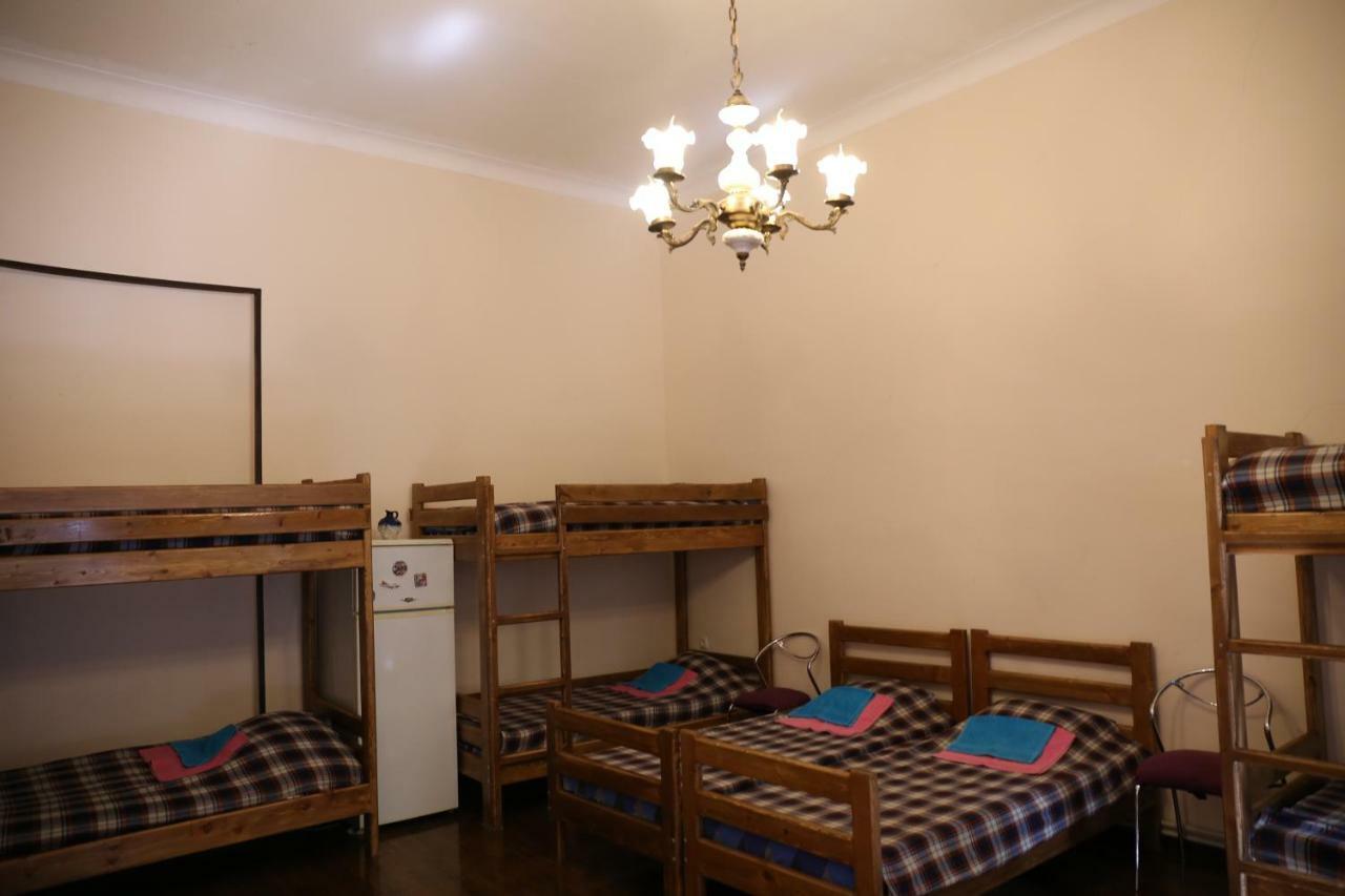 Private Rooms In The City Center - Chonqadze 9 Tbilisi Exterior foto